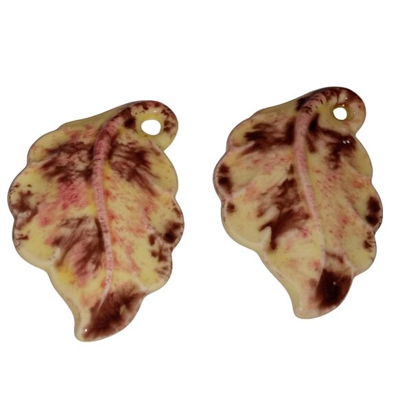 Vintage Handpainted Ceramic Leaf Pendant - Picture 1 of 5